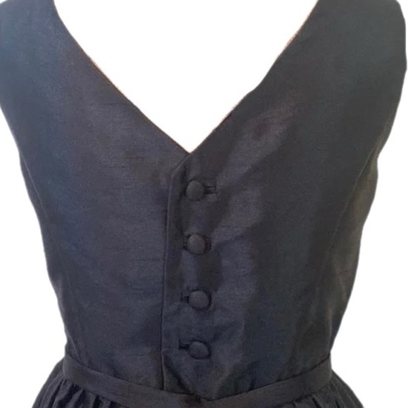 Taylor Black Formal Dress w/ Front Bow Detail, Size 8 - Picture 4 of 5